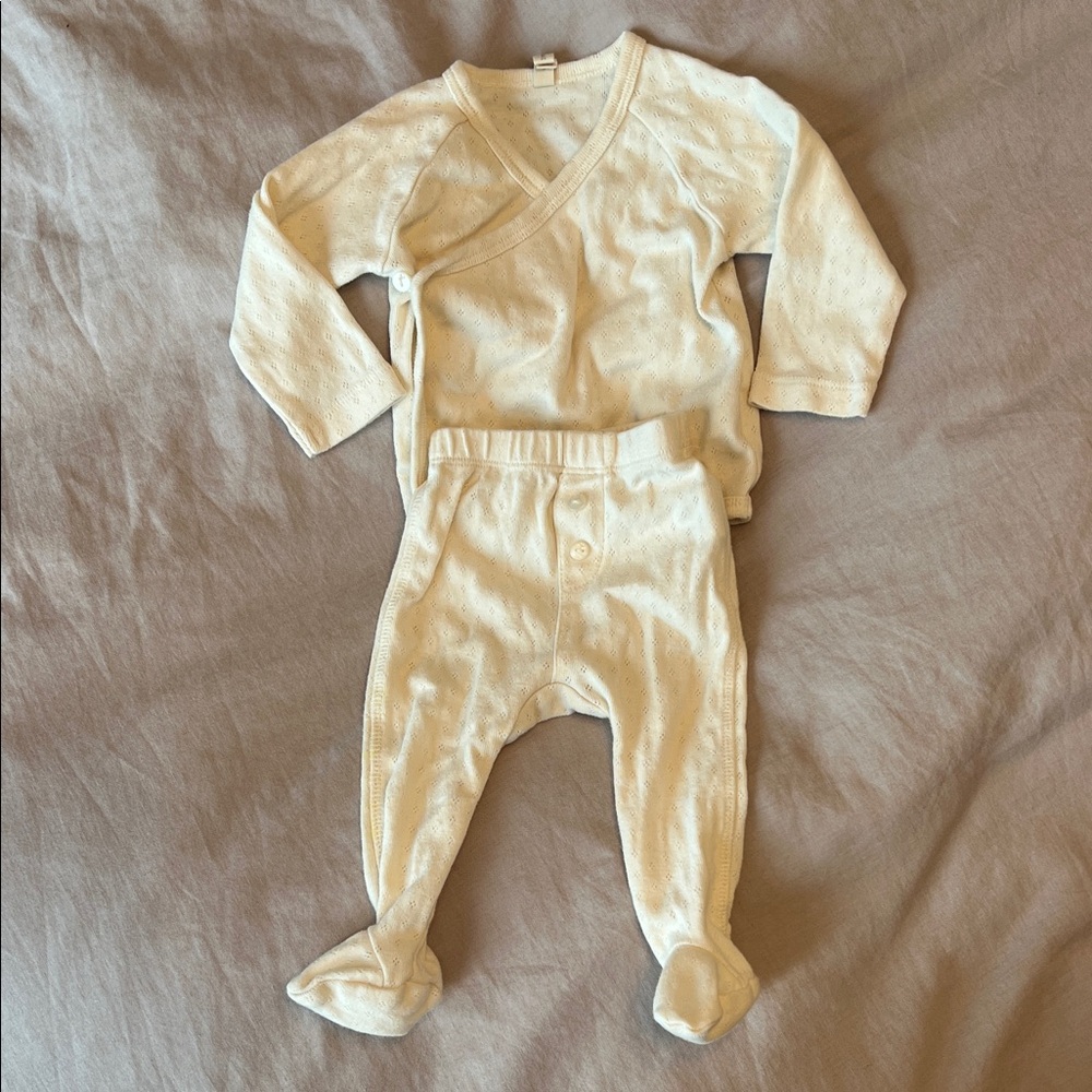 Quincy Mae Cream Kids Footie Set